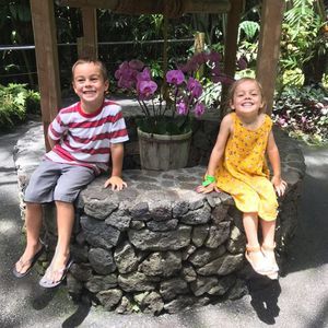 Meet your Posher, Cami